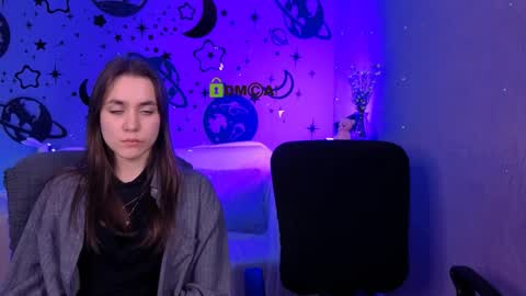 Kaisy online show from April 1, 2:14 pm