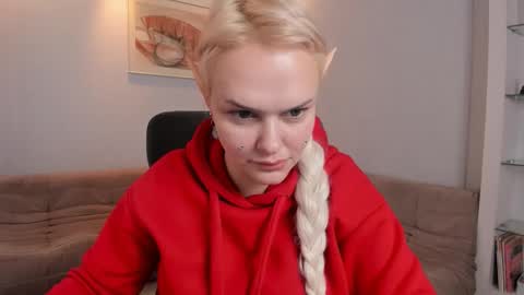 Camila online show from November 28, 9:34 am