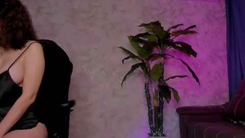 Emma online show from February 24, 2:17 am