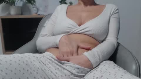 You can call me K  online show from November 12, 6:44 am