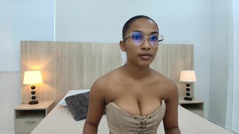 Karina Calderon online show from April 15, 11:44 am