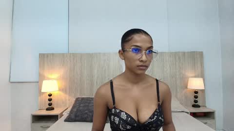 Karina Calderon online show from April 9, 11:48 am