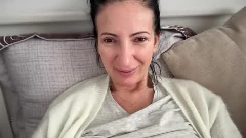 Snapshot of karinablair chatting on February 18, 11:00 am Karina online show from February 18, 11:00 am