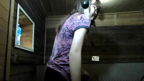 Elisa online show from December 2, 4:14 am