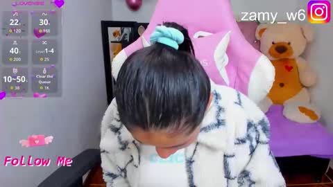 karla online show from November 20, 5:19 am