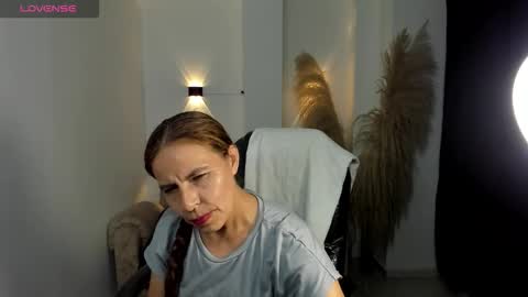 KARLYE online show from February 14, 4:36 am