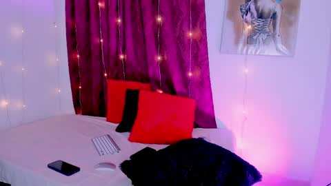 karlyprintt34 online show from April 18, 3:25 pm