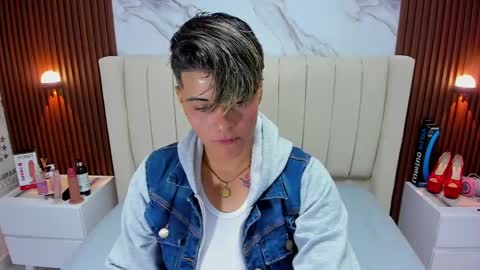 Karoll online show from February 12, 2:56 am