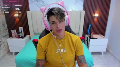 Karoll online show from March 12, 2:30 am