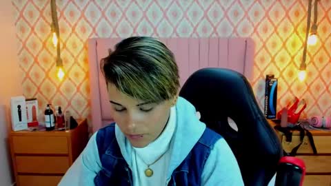 Karoll online show from March 3, 3:05 am