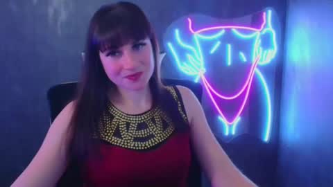 Caroline online show from December 2, 7:10 am