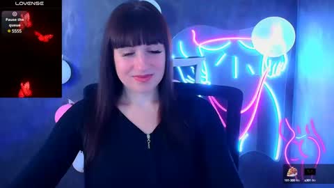 Caroline online show from March 3, 6:42 am