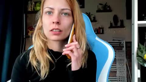 karoline121 online show from March 24, 3:06 pm