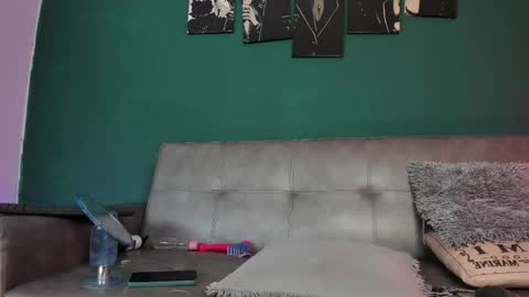 KarolSweet online show from May 27, 2:25 pm