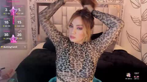 K A T A  H O O T online show from October 17, 8:34 pm