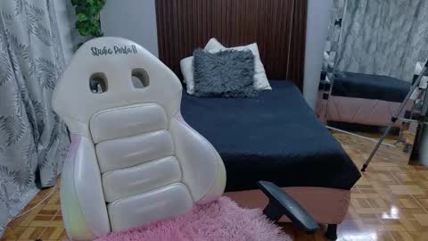 kate online show from February 10, 1:25 pm