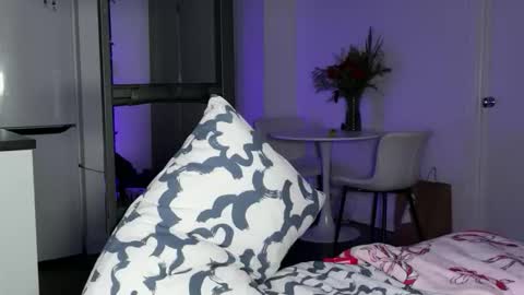 katarasimon online show from December 22, 4:04 am