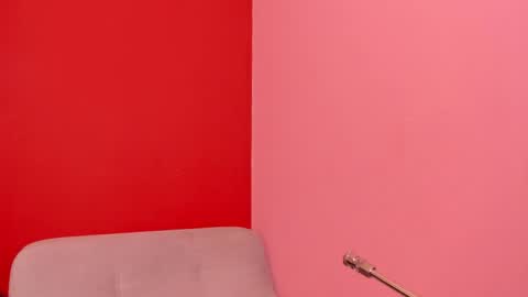 Kate  online show from April 9, 9:59 am