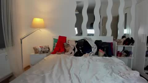 kate_redgar online show from February 23, 5:56 pm