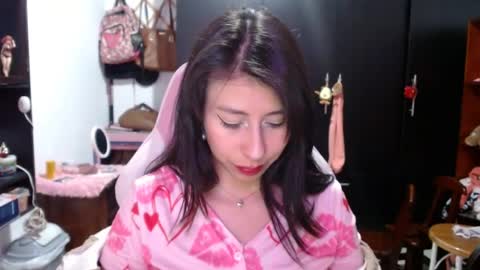 Kateeen18 online show from August 5, 4:08 am