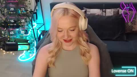 Lisa online show from November 21, 8:33 pm