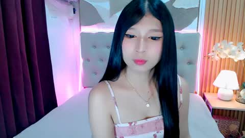 KATE online show from May 7, 6:11 pm