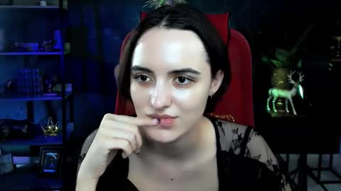 katewillows online show from February 8, 8:40 am