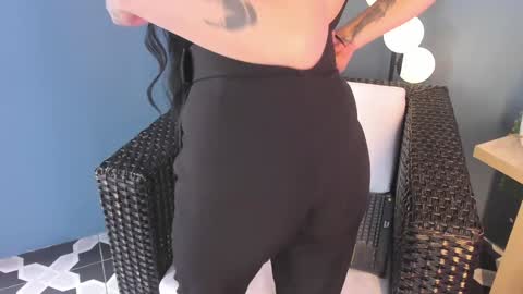 Snapshot of kathegomez_ chatting on January 23, 8:35 pm KatheGomez  online show from January 23, 8:35 pm