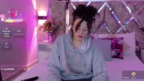 Snapshot of kathegomez_ chatting on October 15, 2:25 am KatheGomez  online show from October 15, 2:25 am