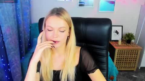 Katherine online show from October 18, 5:04 pm