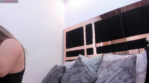 Katherin  online show from April 1, 12:39 pm