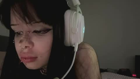 Luna online show from April 16, 9:39 pm