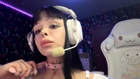 Luna online show from February 28, 3:33 pm