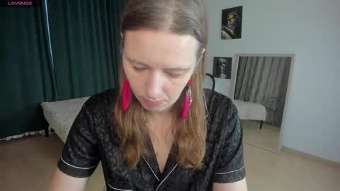 Kathrine online show from November 20, 2:34 am