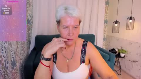 Kathy online show from April 22, 1:52 pm