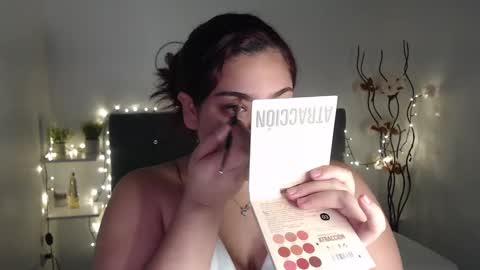 kathygonzalez_ online show from January 10, 12:15 pm