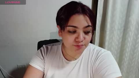 kathygonzalez_ online show from December 18, 6:53 am