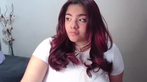 kathygonzalez_ online show from February 15, 8:56 pm