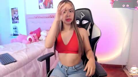 Snapshot of kathyy01 chatting on October 11, 10:23 pm valentina online show from October 11, 10:23 pm