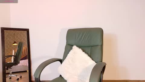 Katia online show from January 13, 8:02 pm