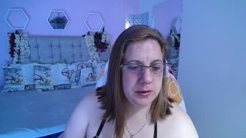 katerin Joness online show from January 14, 12:45 pm