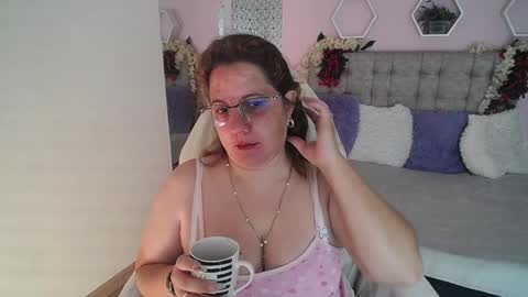 katerin Joness online show from February 7, 12:39 pm