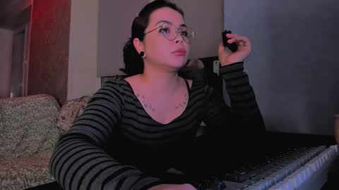 Miss Katie online show from March 14, 4:08 pm