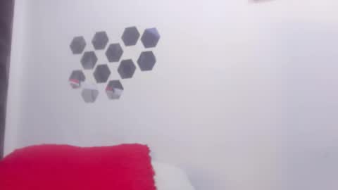 KATE  online show from March 22, 9:21 pm