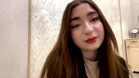 Poly online show from May 9, 7:49 pm