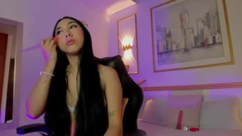katnissa_ online show from July 29, 12:27 pm