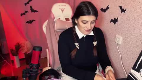   naked in pvt show 100 tk online show from October 29, 5:48 pm