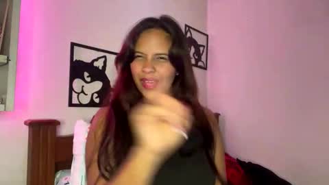 Snapshot of kattia_23 chatting on October 1, 3:44 am kattia online show from October 1, 3:44 am