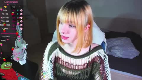 Kira-chan  online show from January 25, 11:57 am