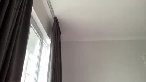 kawaiime_ online show from February 16, 11:10 am